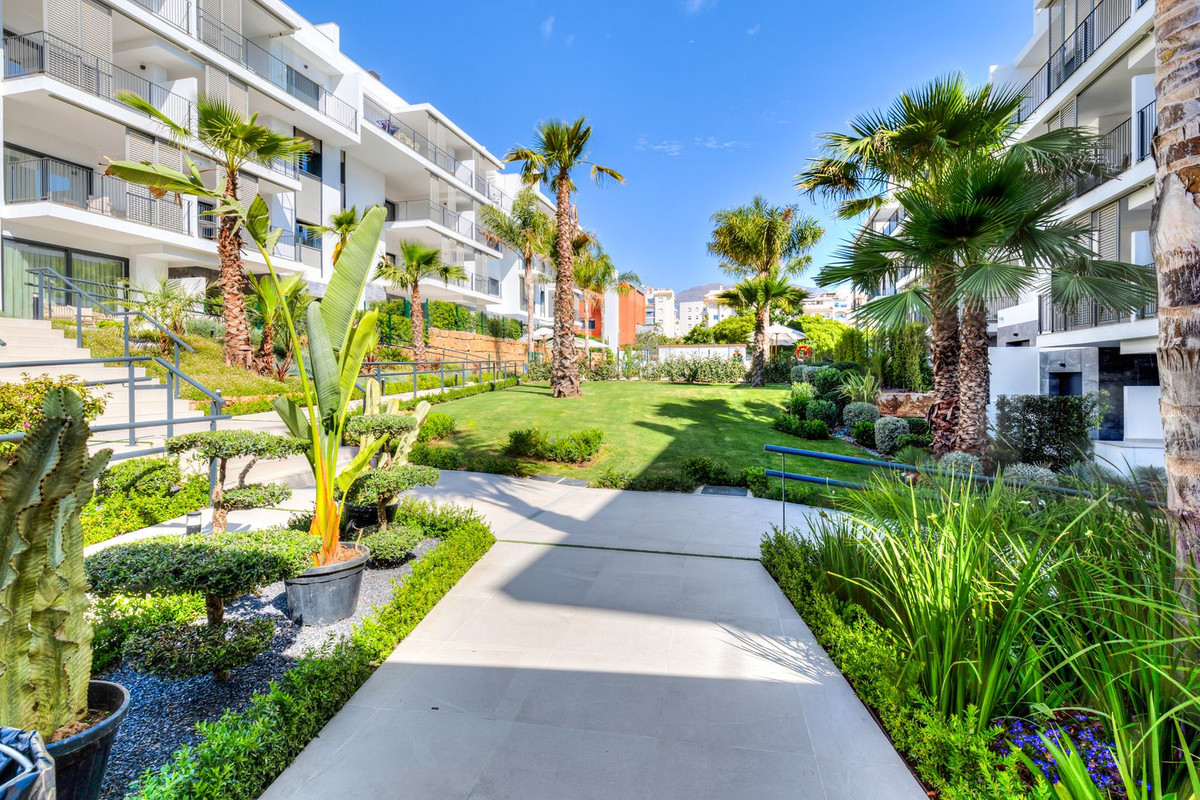 Appartement te koop in Estepona | 2 slaapkamers H5437429