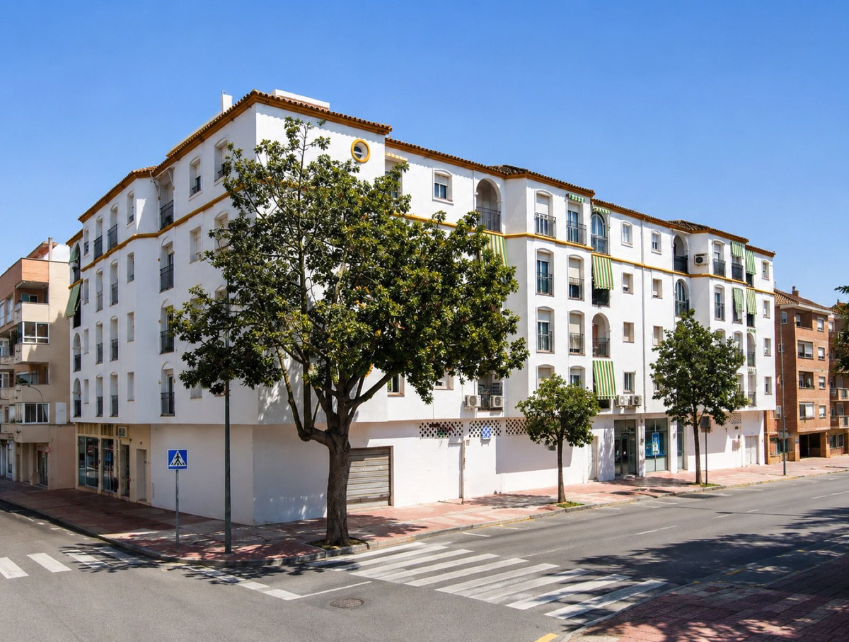 Penthouse te koop in Estepona | 5 slaapkamers H5437588
