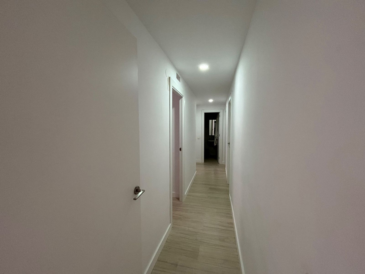 Penthouse te koop in Estepona | 5 slaapkamers H5437588