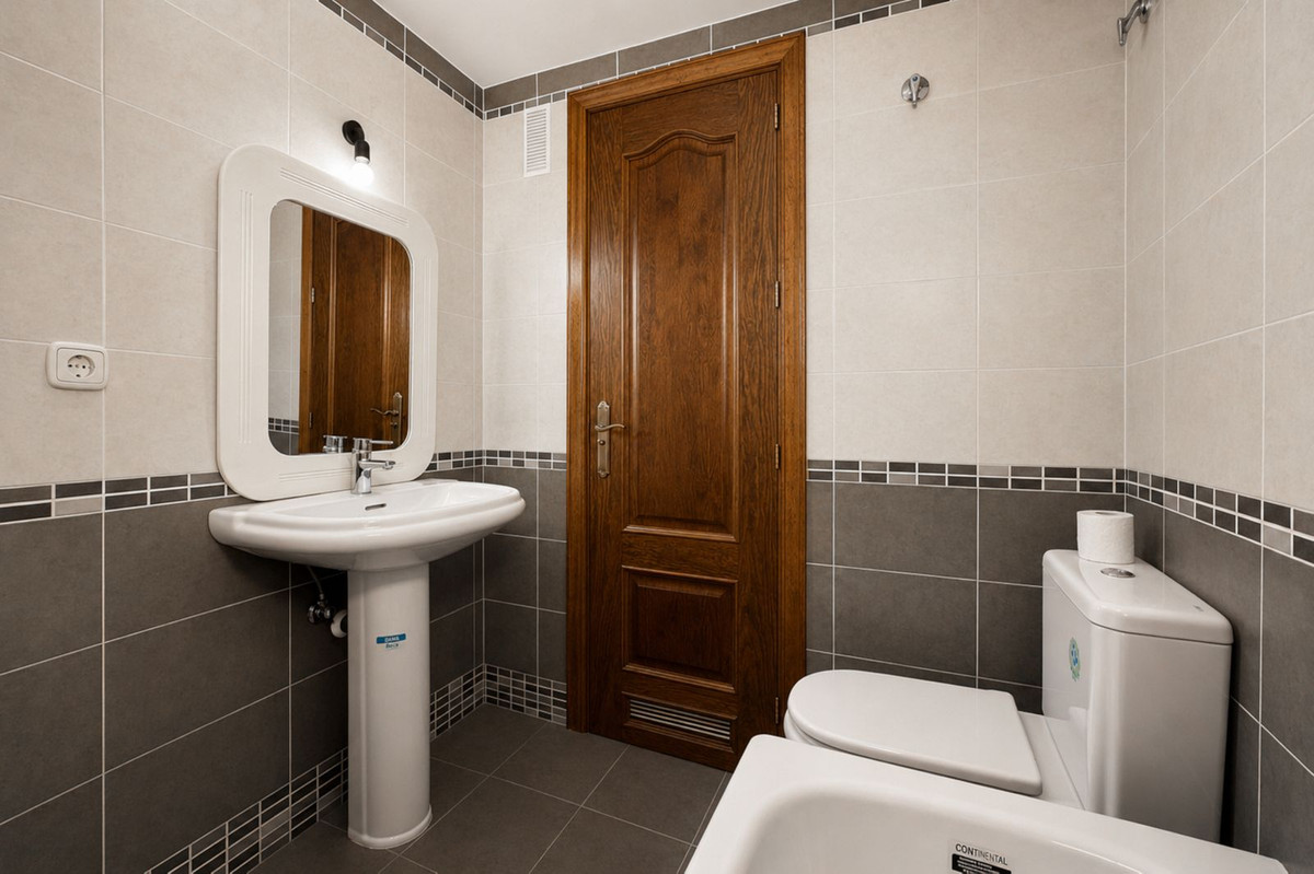 Appartement te koop in Estepona | 2 slaapkamers H5438368