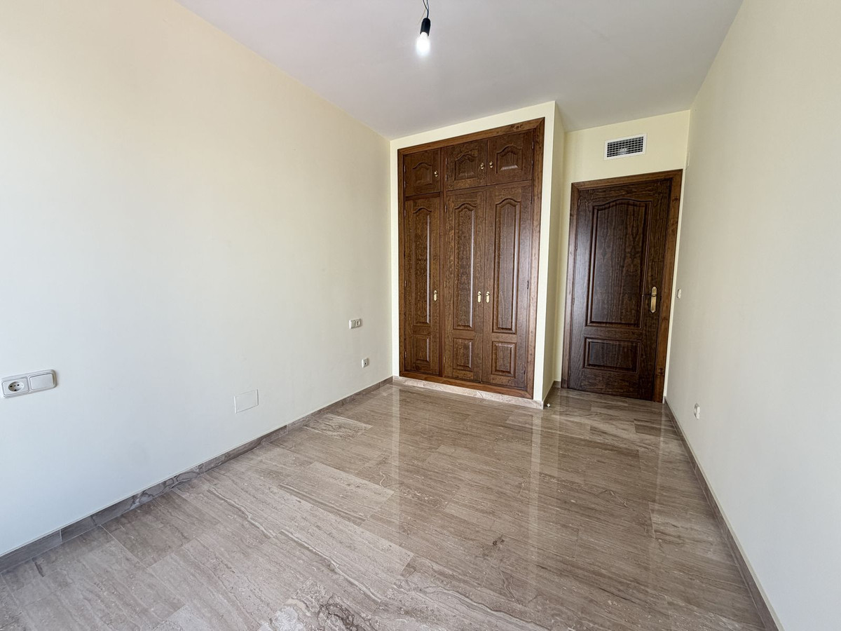 Appartement te koop in Estepona | 2 slaapkamers H5438368