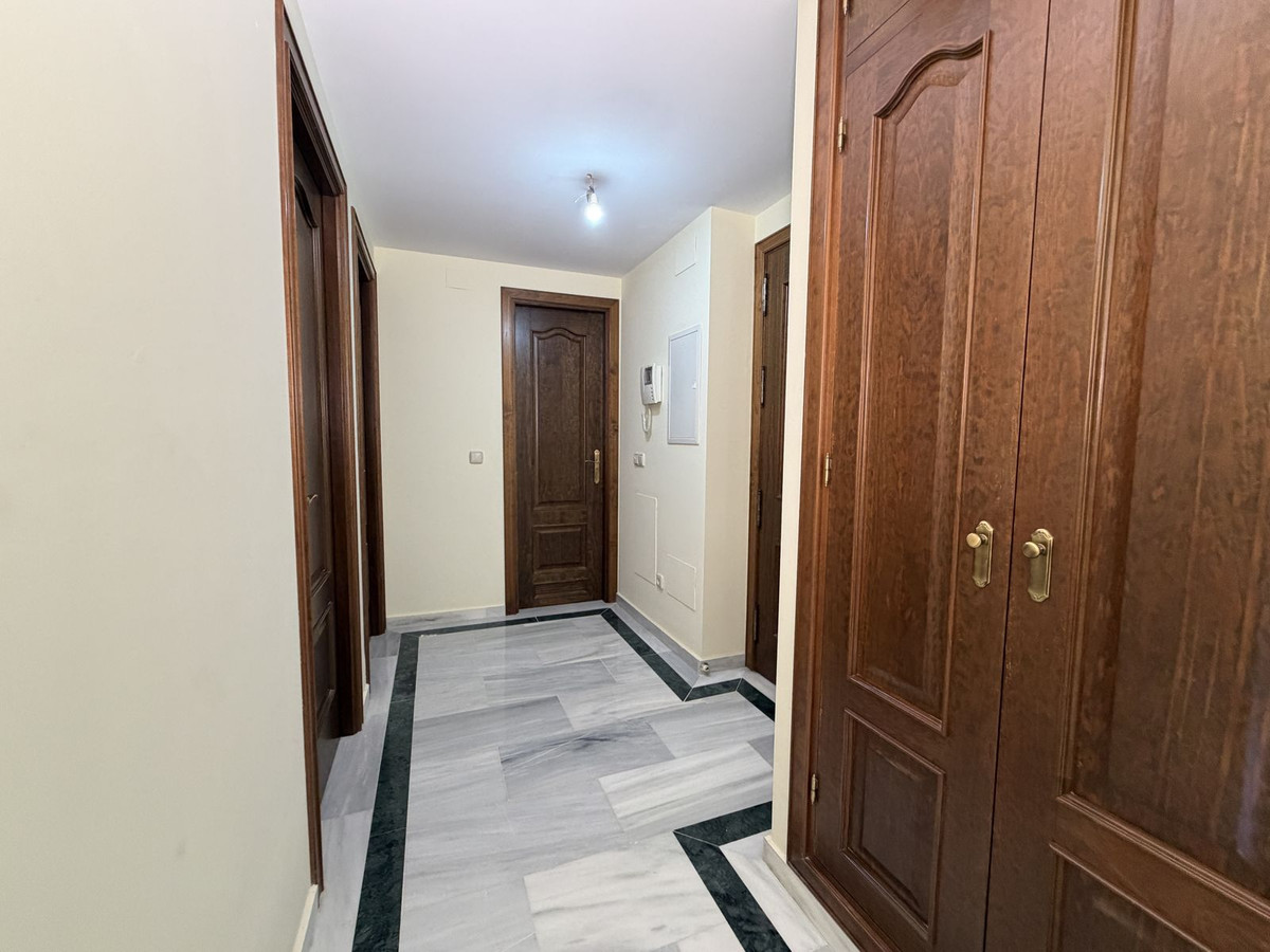 Appartement te koop in Estepona | 2 slaapkamers H5438368