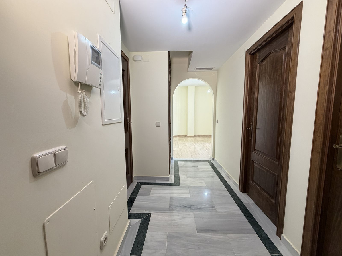 Appartement te koop in Estepona | 2 slaapkamers H5438368