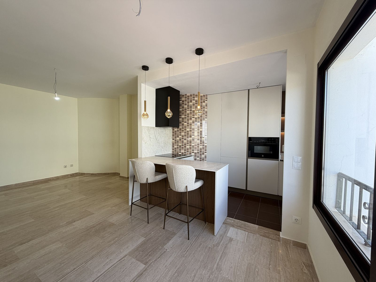 Appartement te koop in Estepona | 2 slaapkamers H5438368