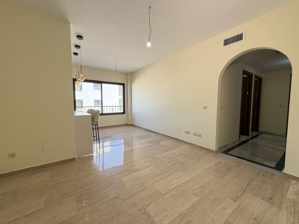 Appartement te koop in Estepona | 2 slaapkamers H5438368