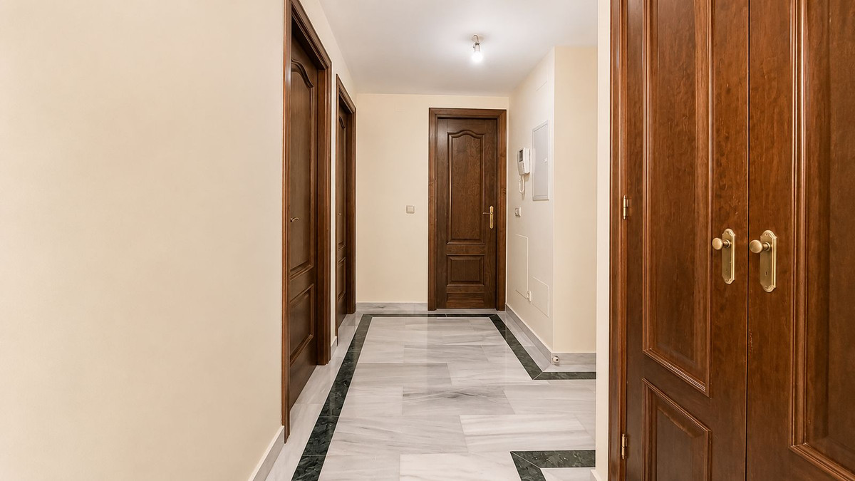 Appartement te koop in Estepona | 2 slaapkamers H5438368