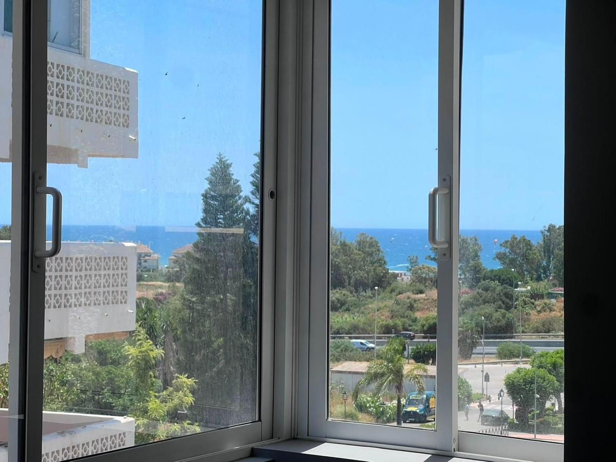 Appartement te koop in Estepona | 3 slaapkamers H5438860