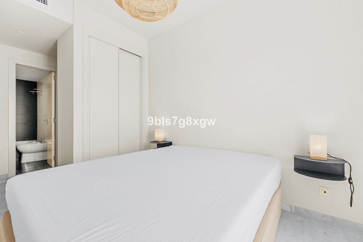 Appartement te koop in Estepona | 2 slaapkamers H5439541