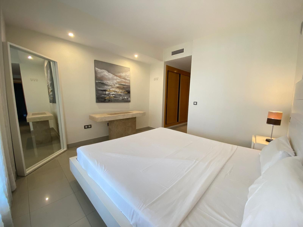 Appartement te koop in Estepona | 2 slaapkamers H5439850