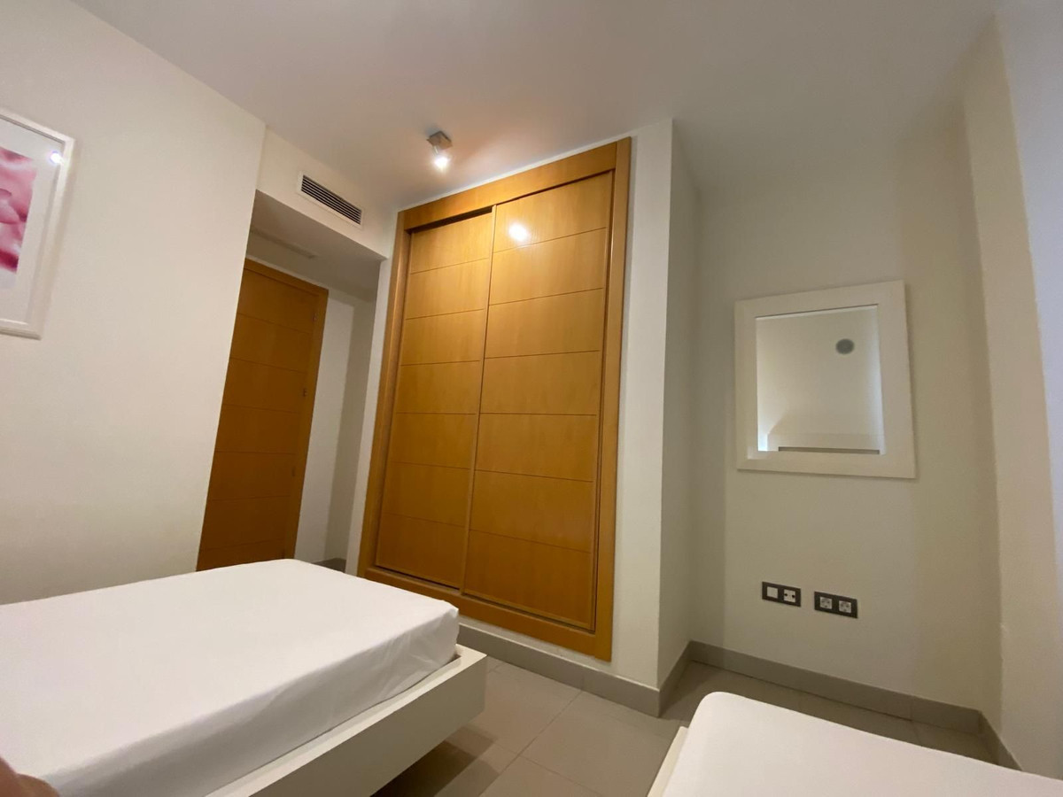 Appartement te koop in Estepona | 2 slaapkamers H5439850