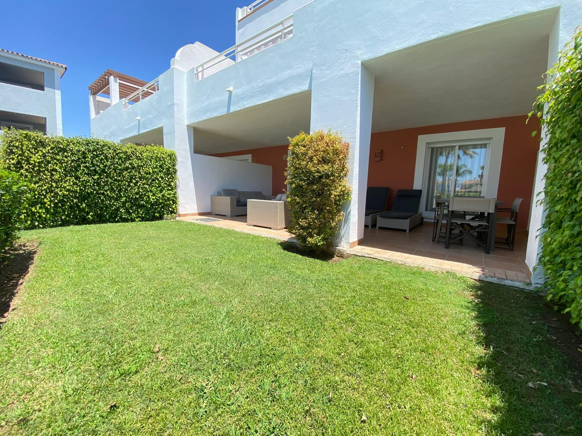 Appartement te koop in Estepona | 2 slaapkamers H5439850