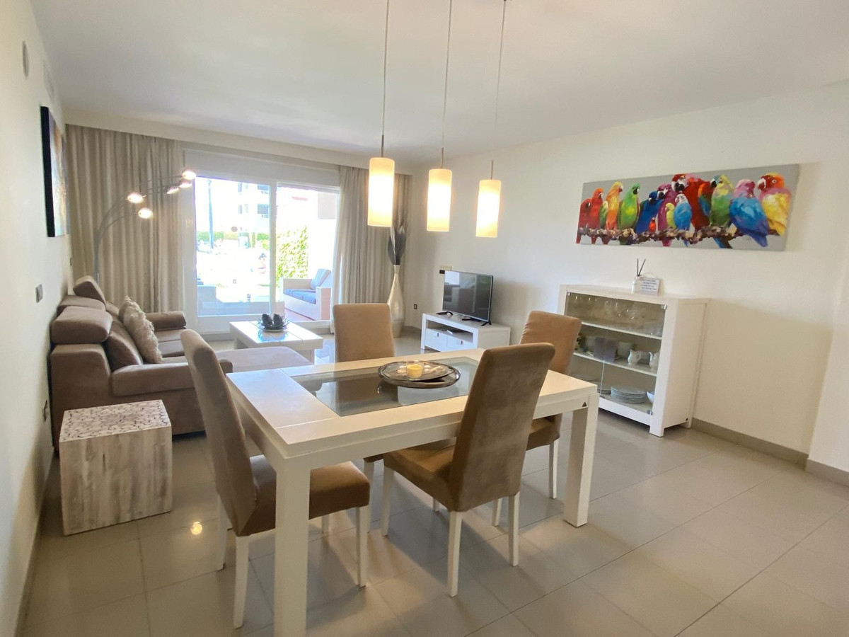 Appartement te koop in Estepona | 2 slaapkamers H5439850