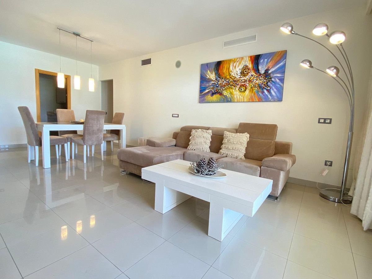 Appartement te koop in Estepona | 2 slaapkamers H5439850