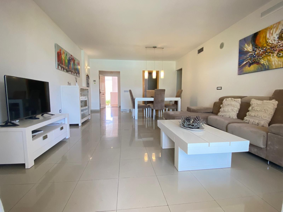 Appartement te koop in Estepona | 2 slaapkamers H5439850