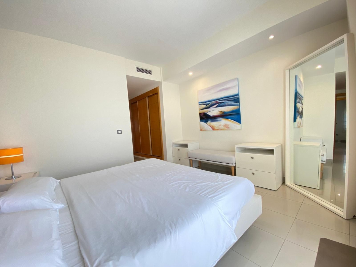 Appartement te koop in Estepona | 2 slaapkamers H5439880