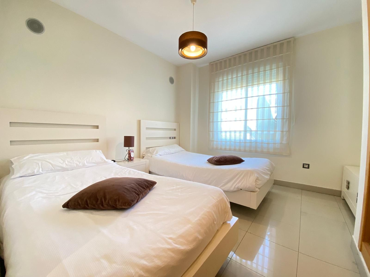 Appartement te koop in Estepona | 2 slaapkamers H5439880