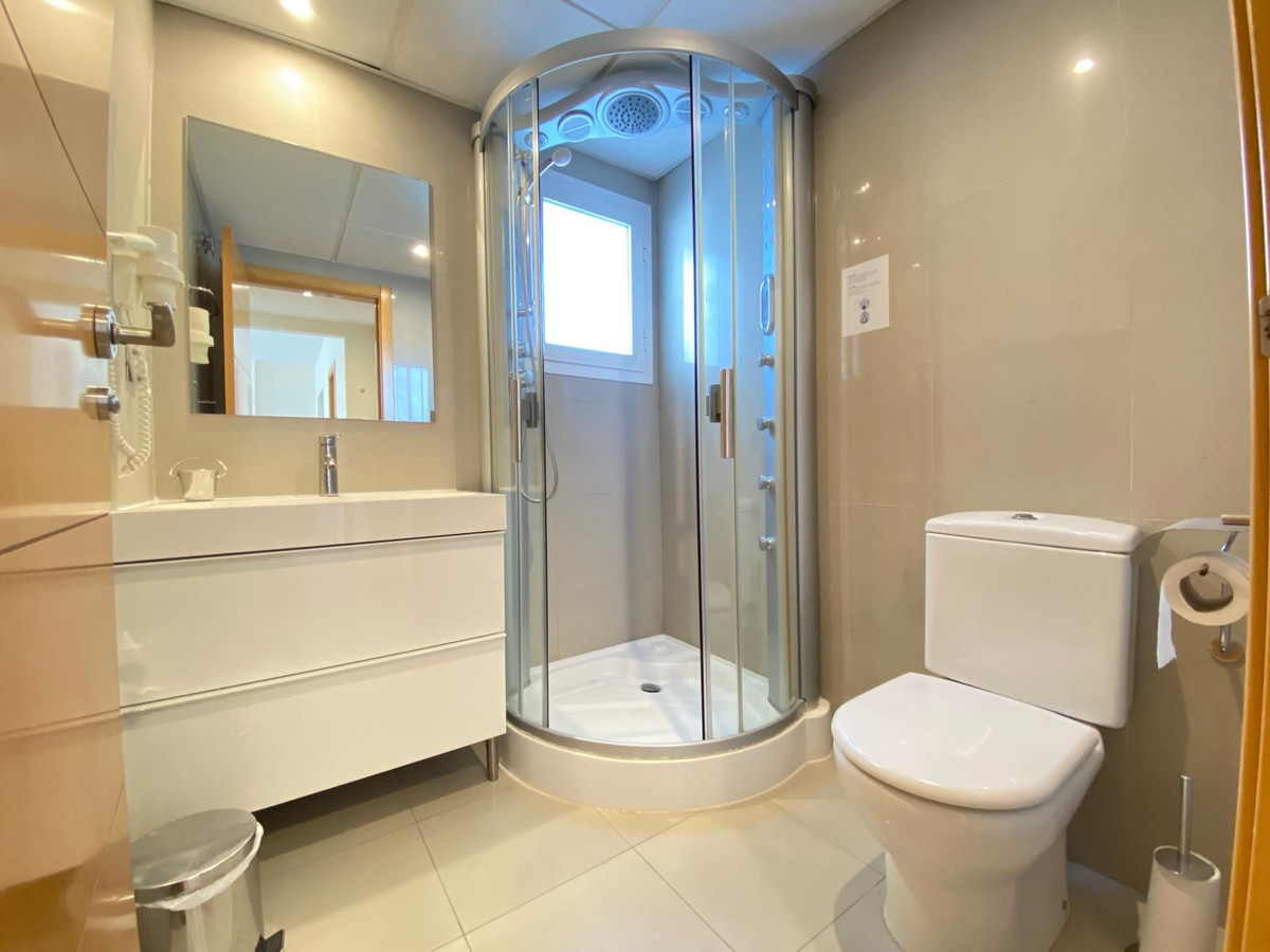 Appartement te koop in Estepona | 2 slaapkamers H5439880