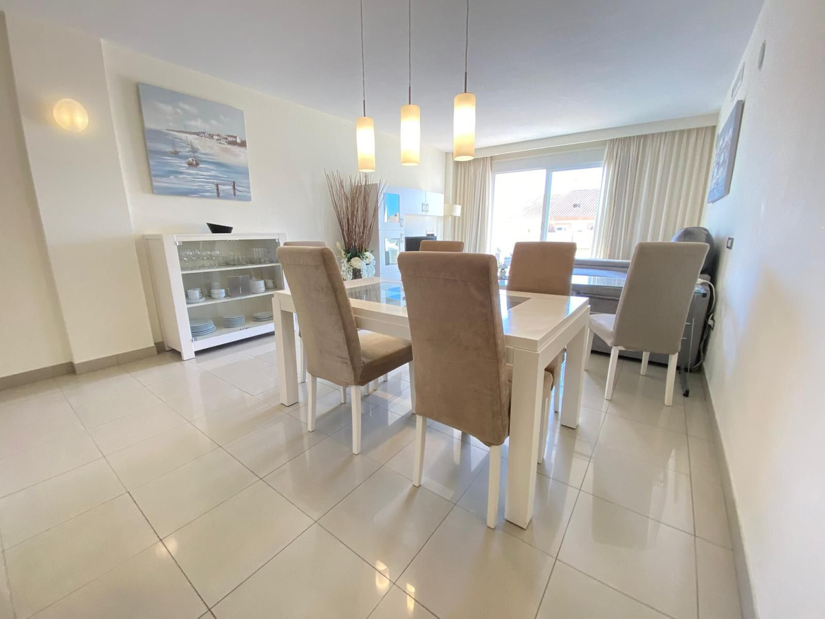 Appartement te koop in Estepona | 2 slaapkamers H5439880