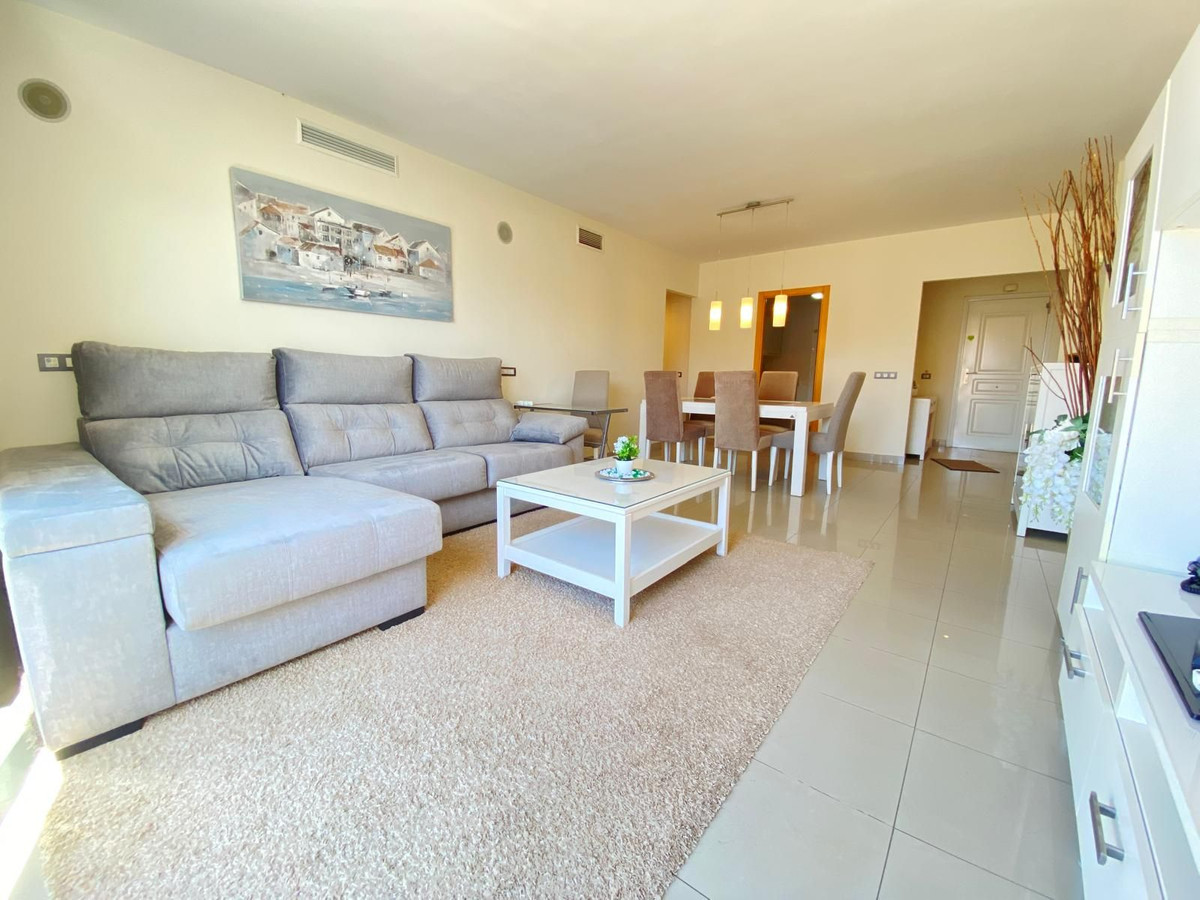 Appartement te koop in Estepona | 2 slaapkamers H5439880