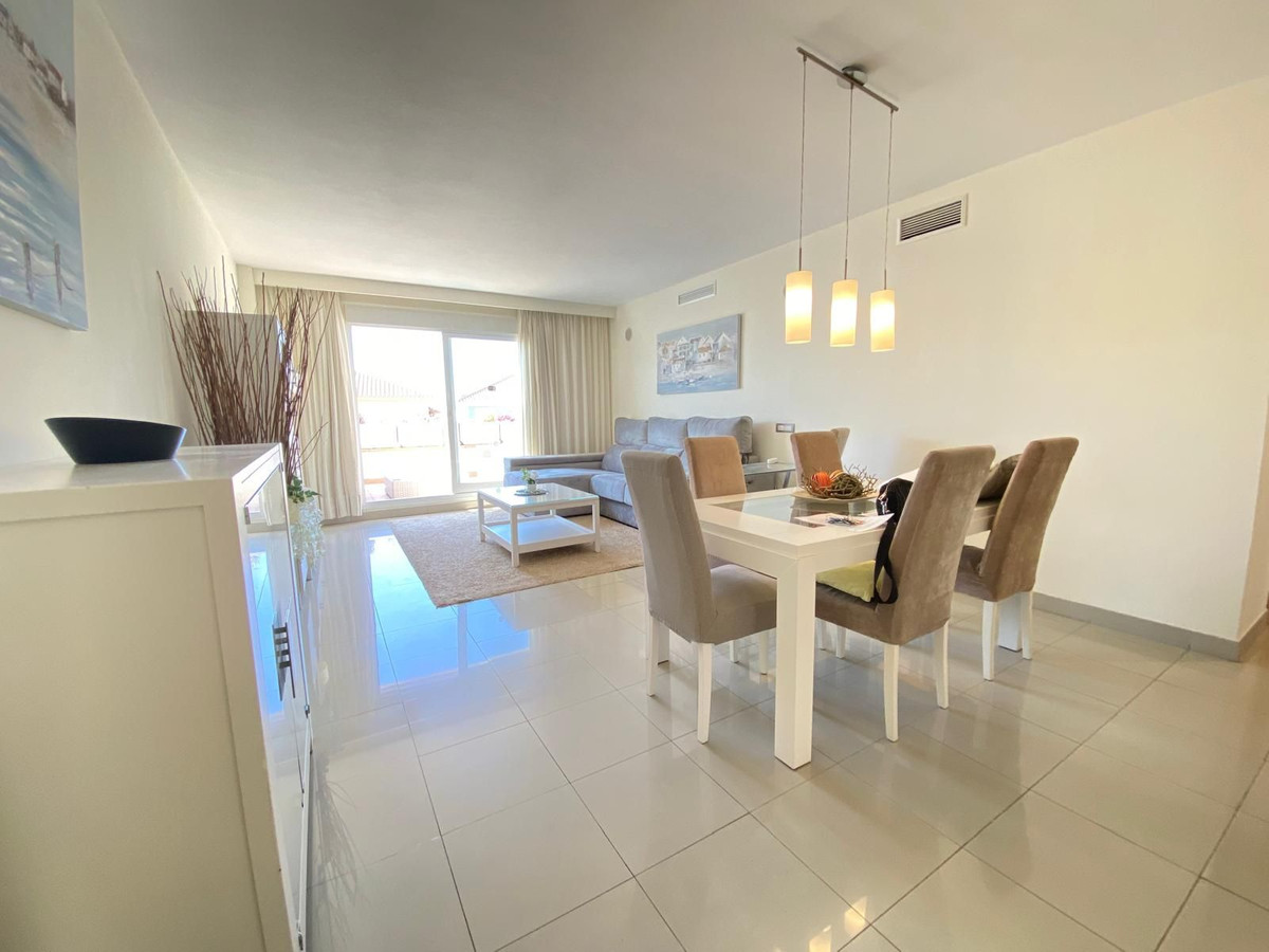 Appartement te koop in Estepona | 2 slaapkamers H5439880