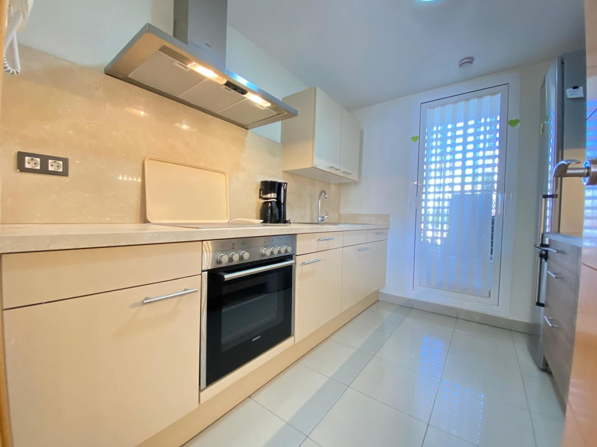 Appartement te koop in Estepona | 2 slaapkamers H5439880