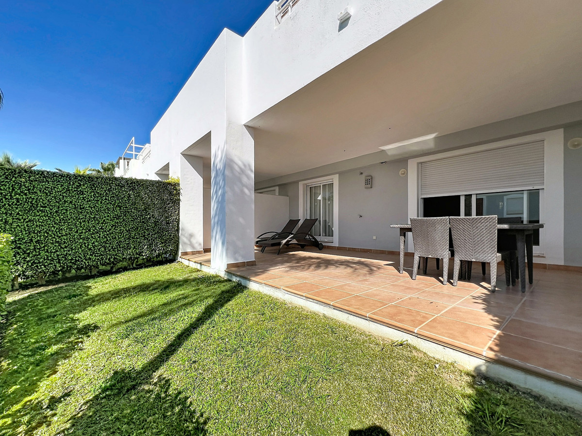 Appartement te koop in Estepona | 2 slaapkamers H5440126