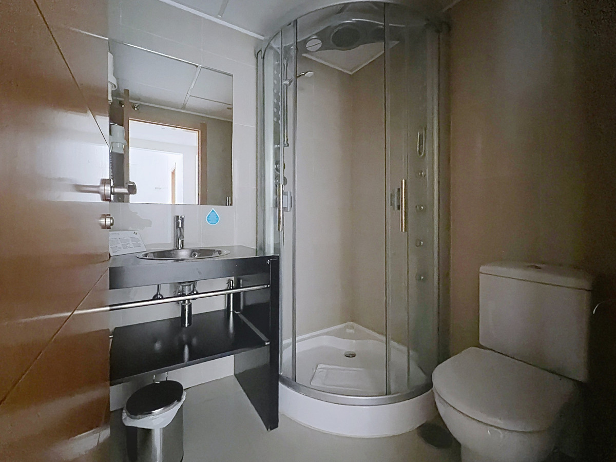 Appartement te koop in Estepona | 2 slaapkamers H5440126