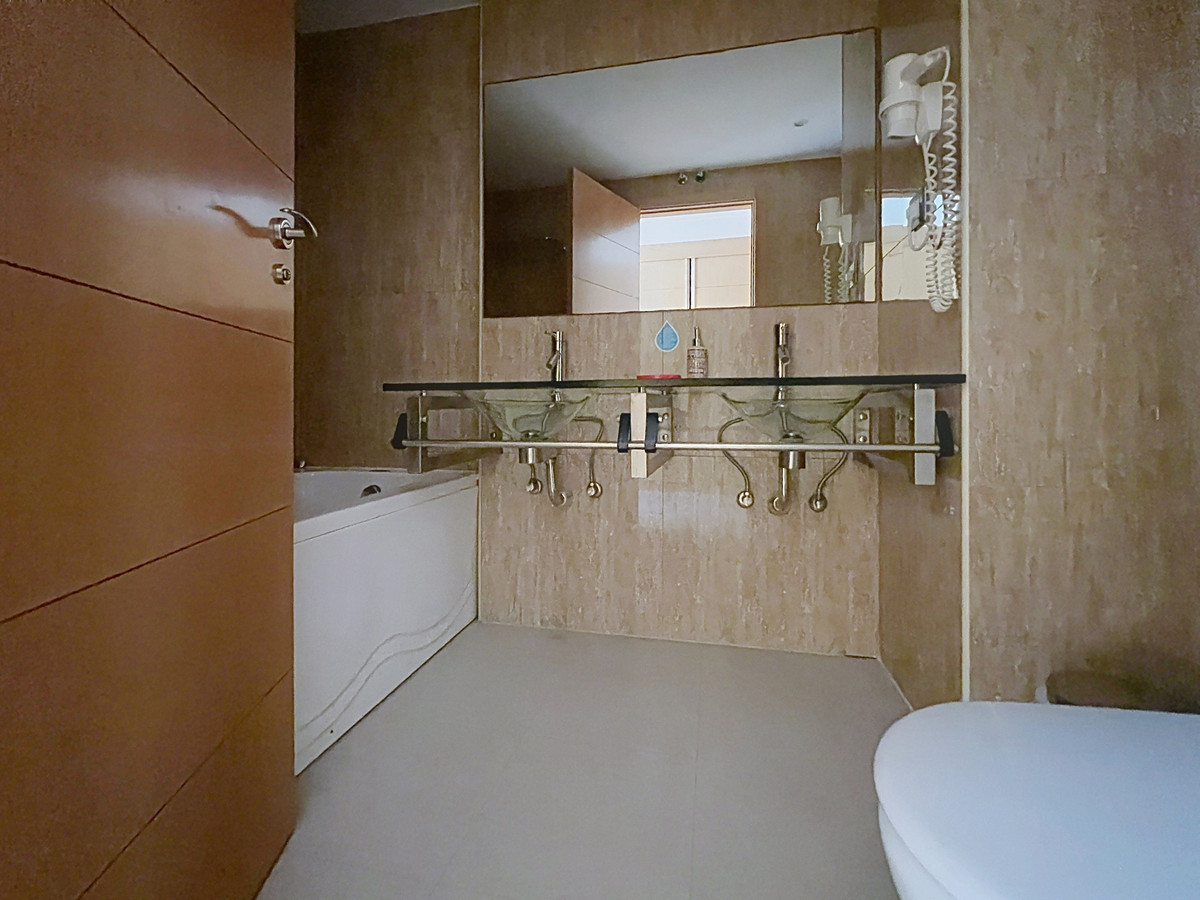 Appartement te koop in Estepona | 2 slaapkamers H5440126