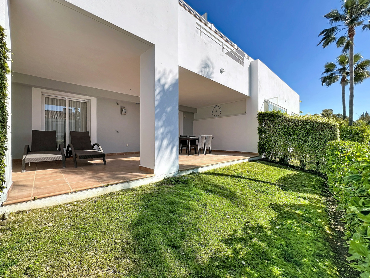 Appartement te koop in Estepona | 2 slaapkamers H5440126