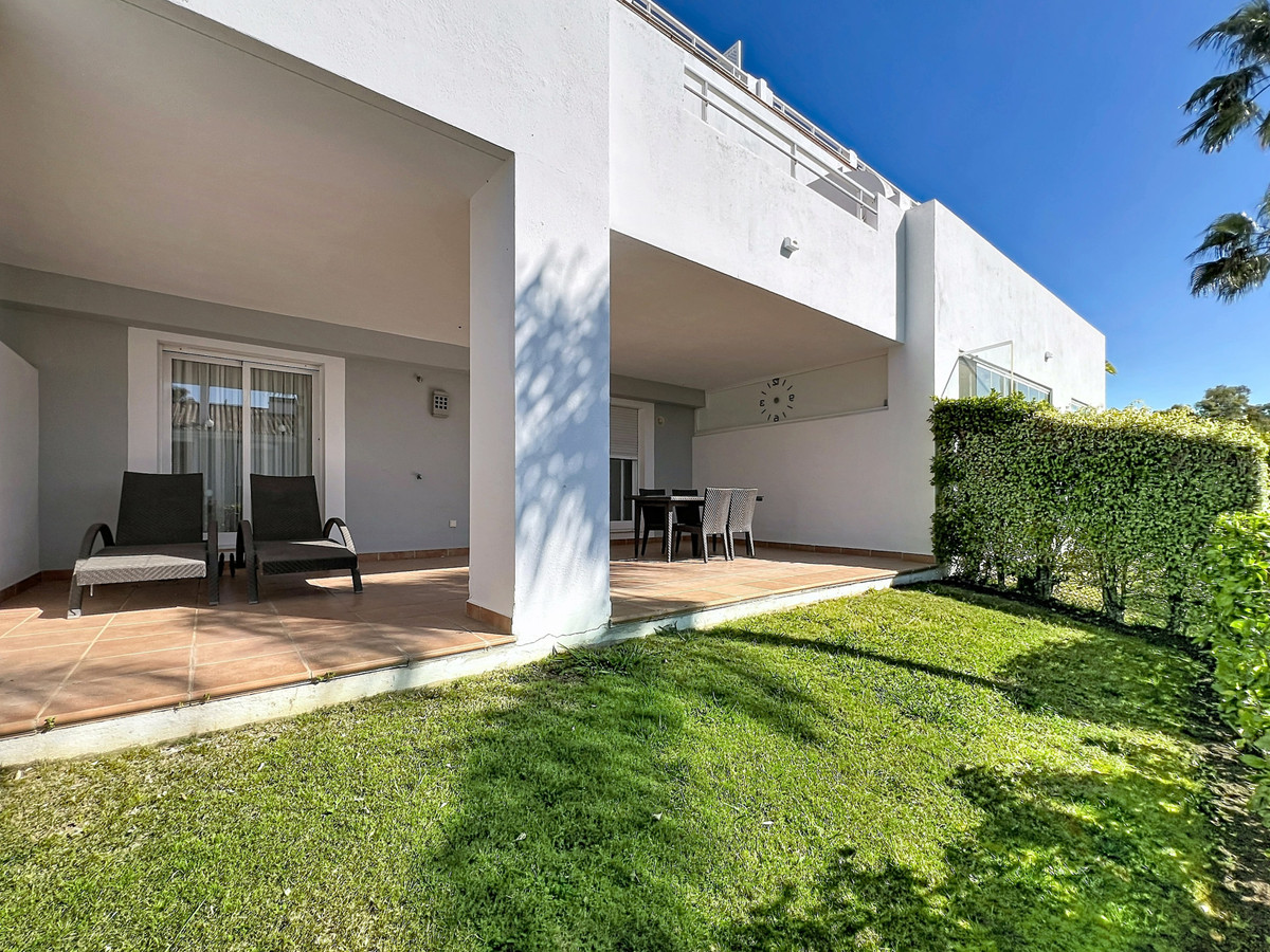 Appartement te koop in Estepona | 2 slaapkamers H5440126