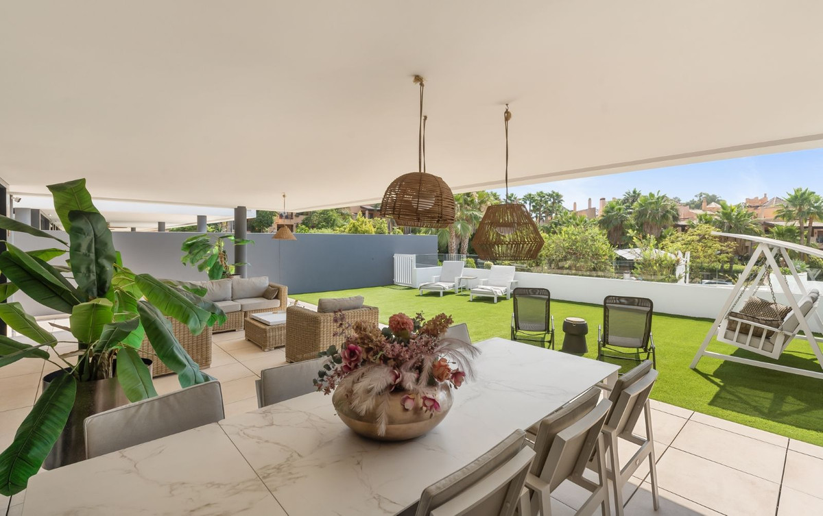Appartement te koop in Estepona | 3 slaapkamers H5440417