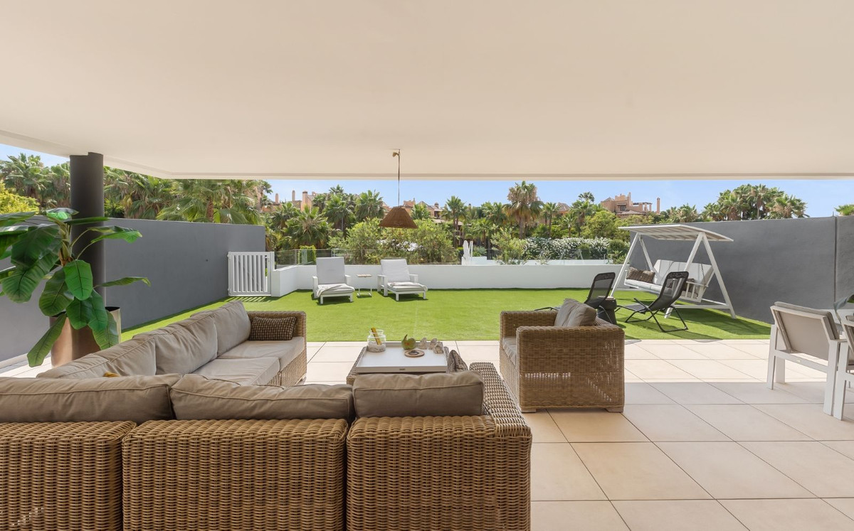 Appartement te koop in Estepona | 3 slaapkamers H5440417