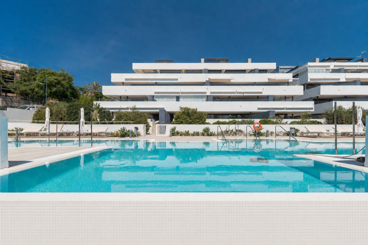 Appartement te koop in Estepona | 3 slaapkamers H5440417