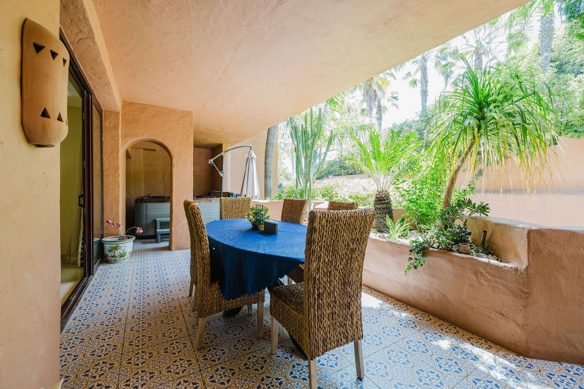 Appartement te koop in Estepona | 2 slaapkamers H5440534