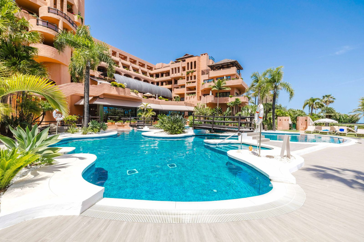 Appartement te koop in Estepona | 2 slaapkamers H5440534
