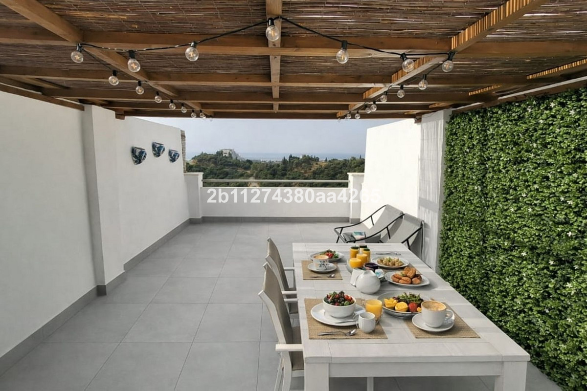 Duplex te koop in Estepona | 1 slaapkamers H5440561