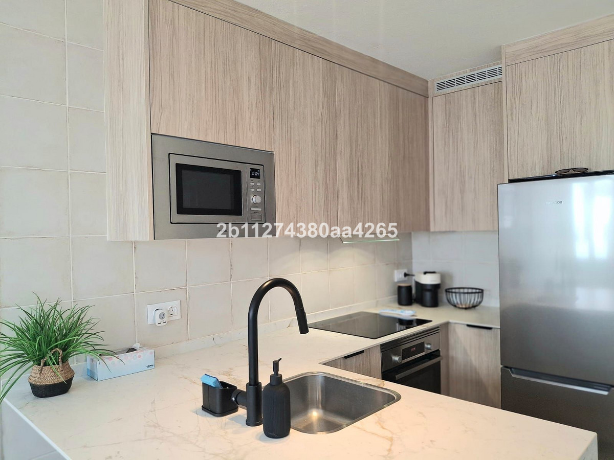 Duplex te koop in Estepona | 1 slaapkamers H5440561