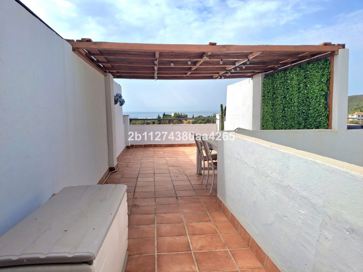 Duplex te koop in Estepona | 1 slaapkamers H5440561