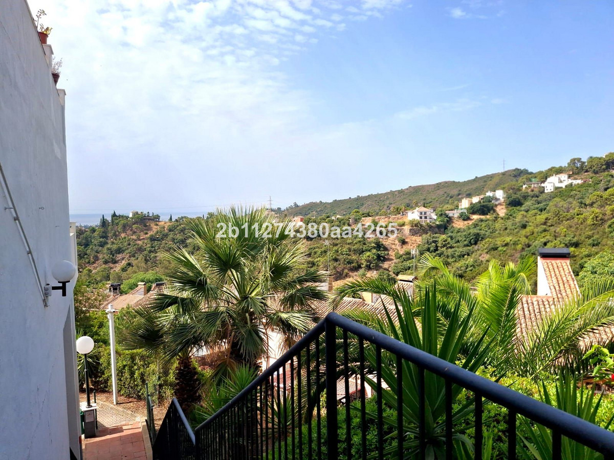 Duplex te koop in Estepona | 1 slaapkamers H5440561