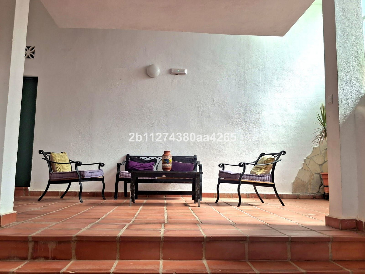 Duplex te koop in Estepona | 1 slaapkamers H5440561