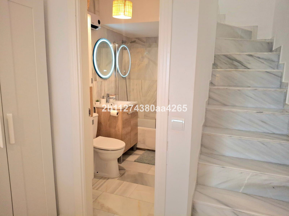 Duplex te koop in Estepona | 1 slaapkamers H5440561