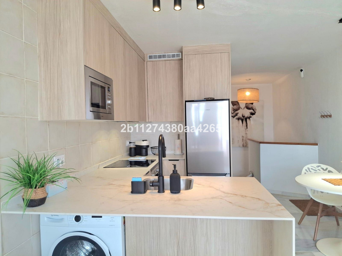 Duplex te koop in Estepona | 1 slaapkamers H5440561