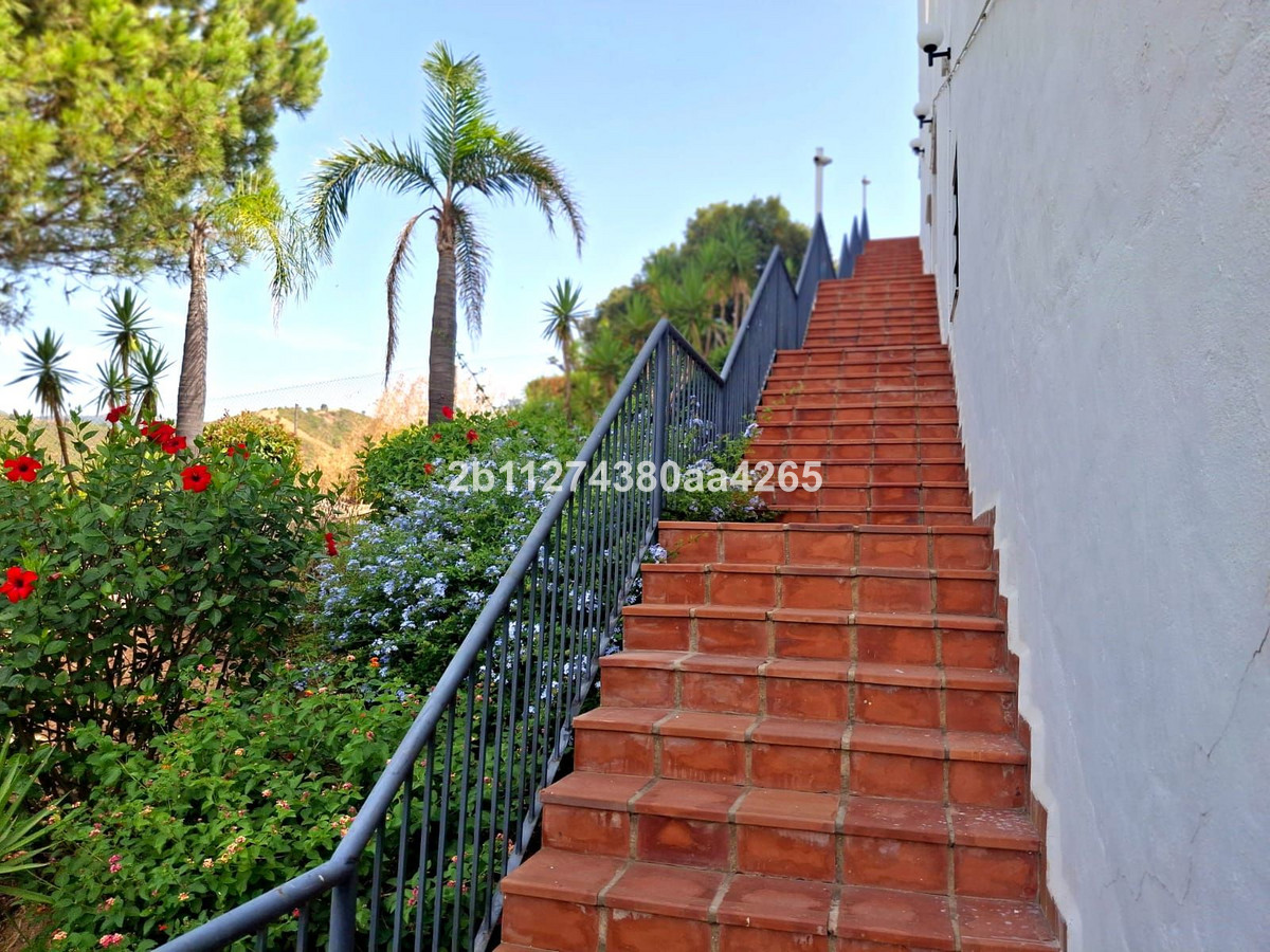 Duplex te koop in Estepona | 1 slaapkamers H5440561
