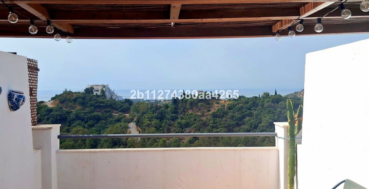 Duplex te koop in Estepona | 1 slaapkamers H5440561