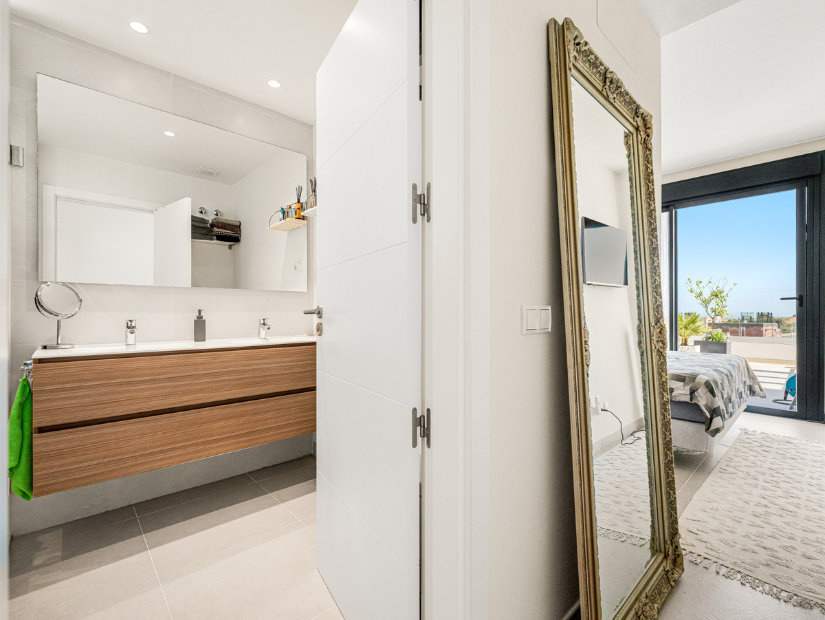 Appartement te koop in Estepona | 2 slaapkamers H5440702