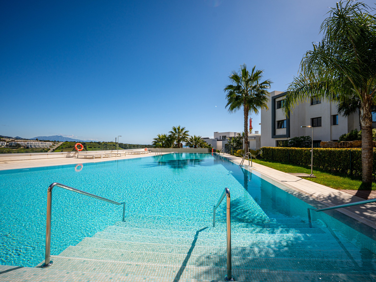 Appartement te koop in Estepona | 2 slaapkamers H5440702