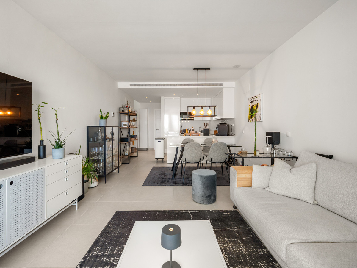 Appartement te koop in Estepona | 2 slaapkamers H5440702