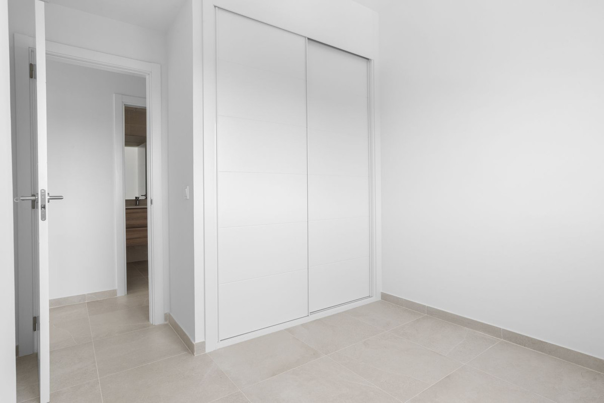 Penthouse te koop in Estepona | 3 slaapkamers H5441068
