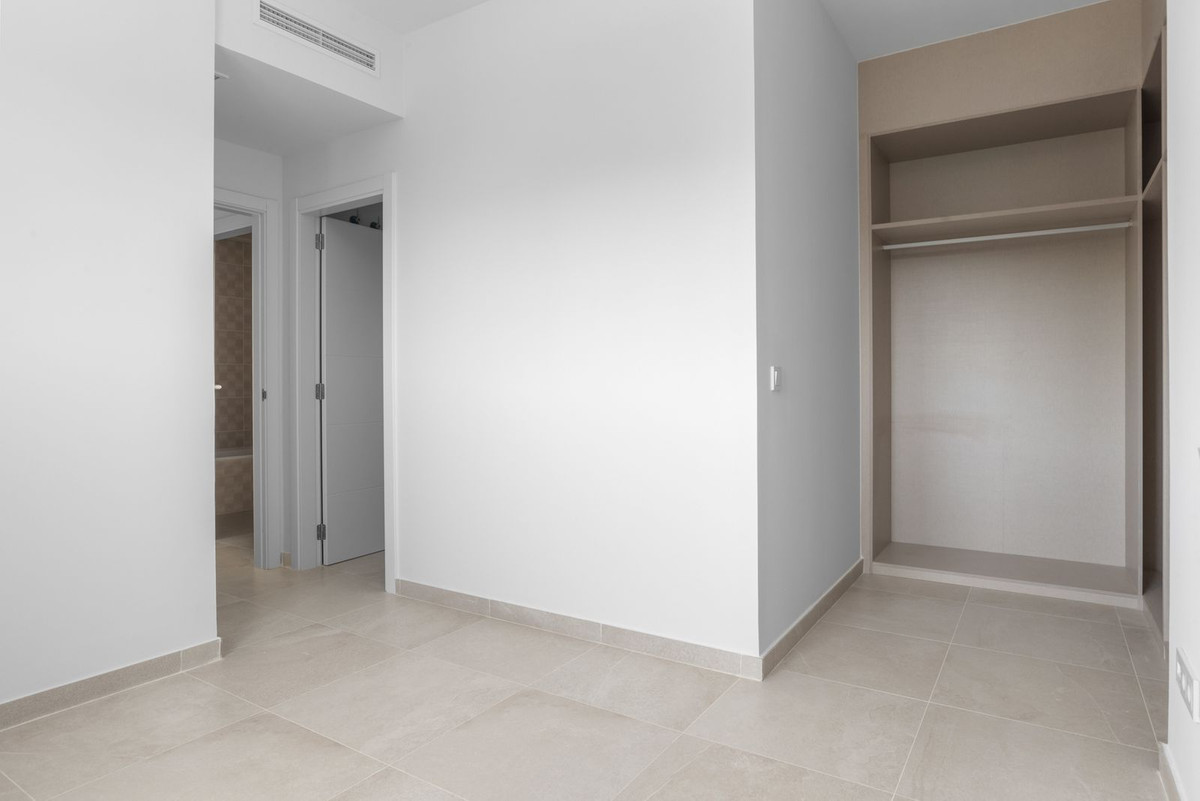 Penthouse te koop in Estepona | 3 slaapkamers H5441068