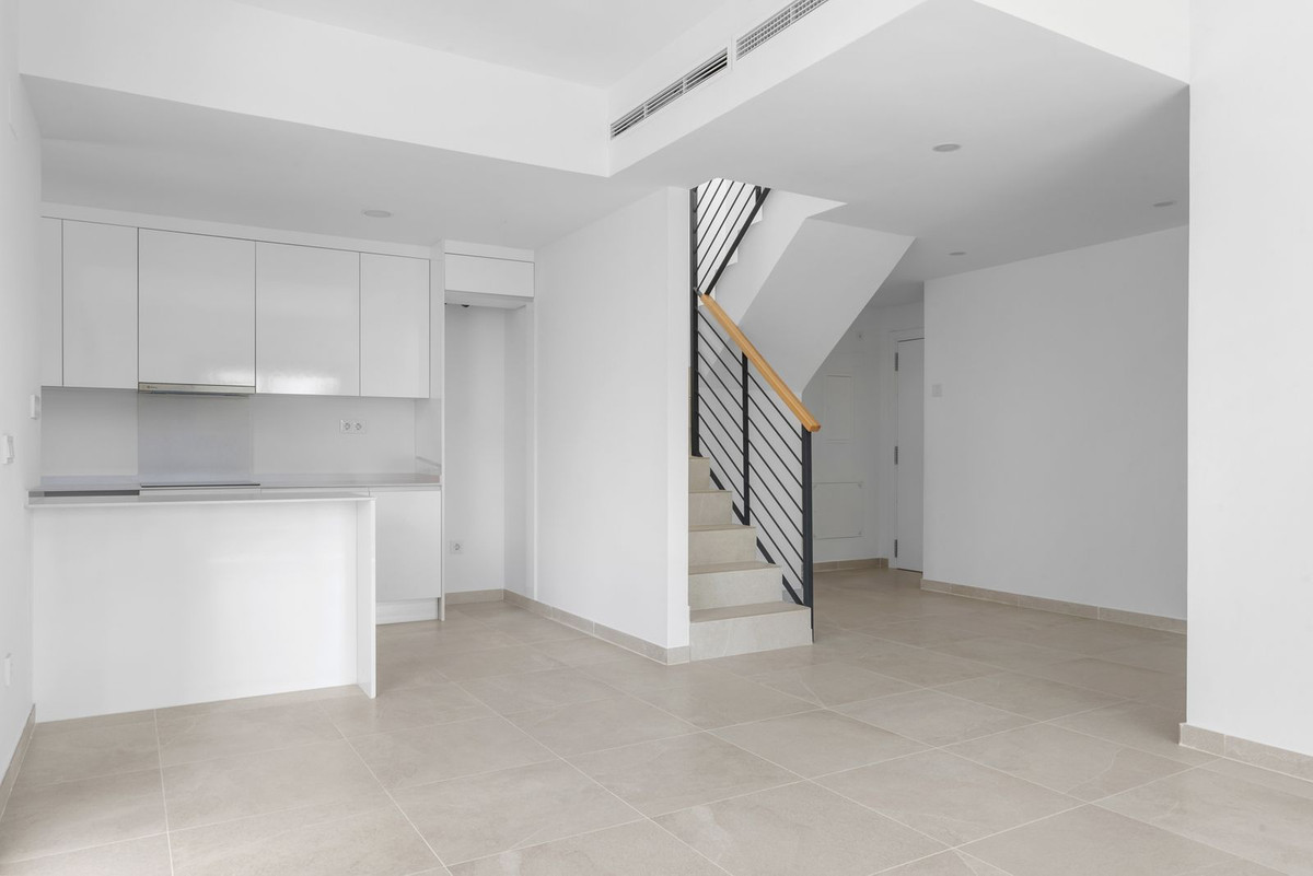 Penthouse te koop in Estepona | 3 slaapkamers H5441068